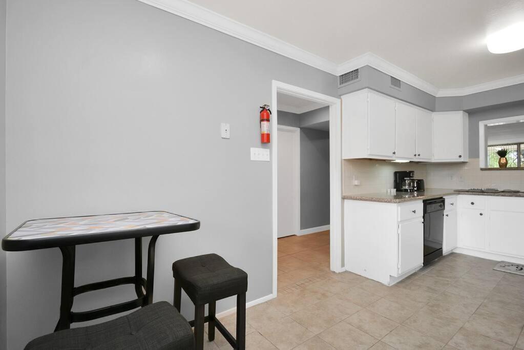 Double Master Suites Condo Near Med Ctr, Nrg Arena 2 ヒューストン エクステリア 写真